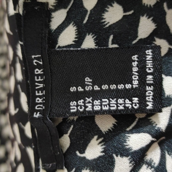 (5 for $20) Forever 21 black and cream size S. - Picture 4 of 4